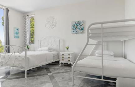 Luxe 8000 sqft w 2 Pools Sauna Putting Green Game Room Alta Vista Estate - Foto 42