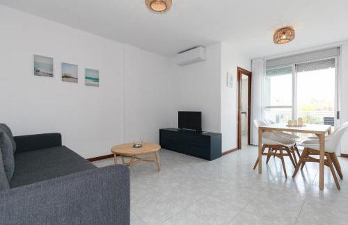 UHC Riviera Family Apartments - Foto 14