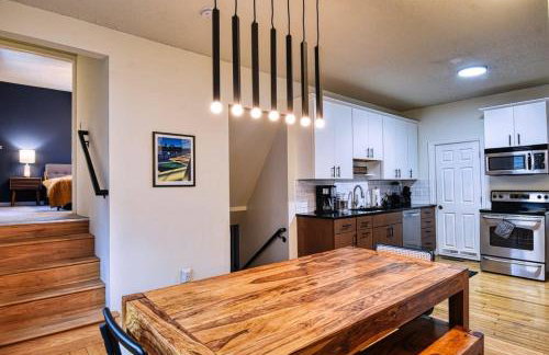 New Listing - Tranquil Retreat with Hot Tub - Foto 7