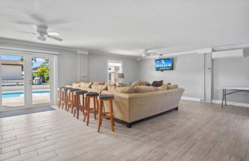 NEW!Paradise PalmsDockPoolKayaks GrillView! - Foto 36