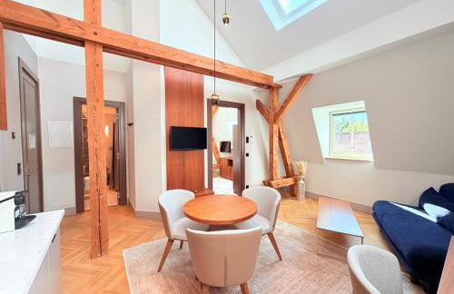 Amaroo - Boarding & Serviced Apartments "Regia" - Foto 1