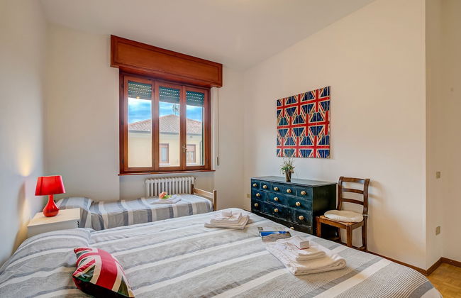 Connie s Apartment in Monvalle - Foto 24