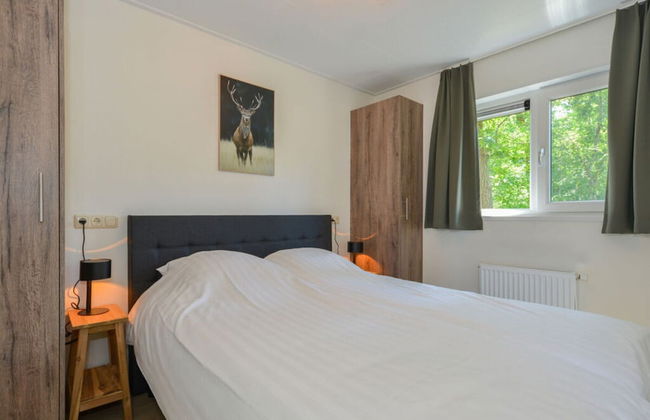 Pavilion 6 People With Storage Space - Photo 2