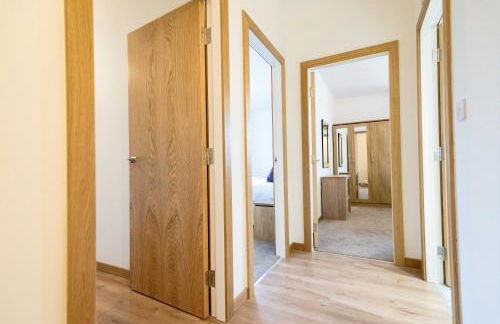 Comfortable 2BR Swindon Long Stay - Foto 30