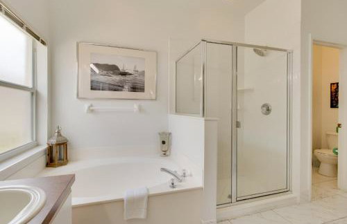 Spacious Home with Pool, 10 Mi to Disney! - Foto 9