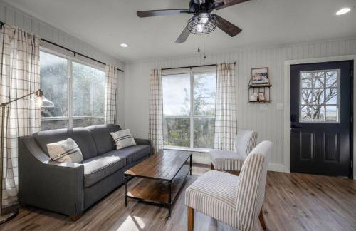 River Access Fire Pit BBQ Deck Sleeps 8 - Foto 3