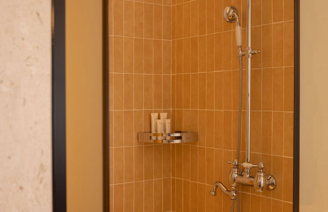 Golden Age Hotel - Photo 65