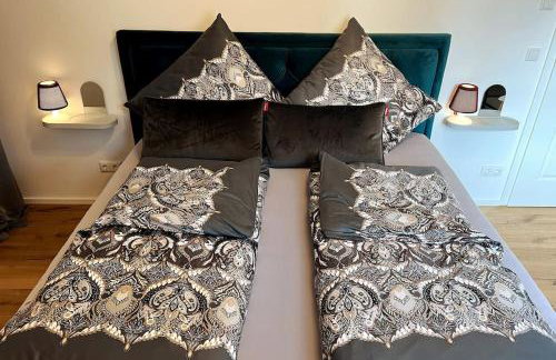 4YOUnic Glonn1 * Boxspring * Jacuzzi * Netflix*65“ - Foto 16