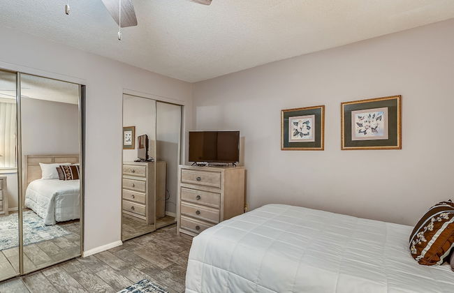 Dolphin Point 103b 2 Bedroom Condo by RedAwning - Foto 4