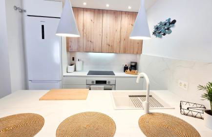 Velilla Seaview with Pool and Parking - Foto 5