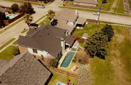 Gorgeous 6BR 3 5 Bth Home with Pool and Game Room - Photo 53