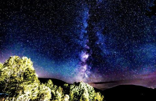 Cheerful 3-bedroom cabin with mountain view - Foto 23