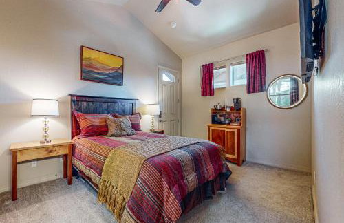 Couples Casita 4 Mi to Downtown Flagstaff - Foto 2