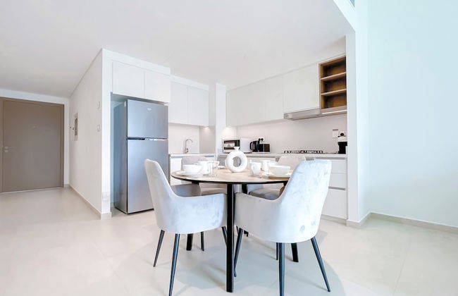 Luxury 2B in Downtown Views Balcony and Burj View - Photo 18