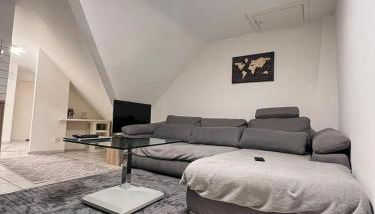Bright & modern apartment in the center - Photo 3