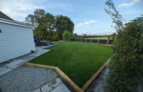 Hoot Hollow - Hot Tub Hideaway - Foto 16