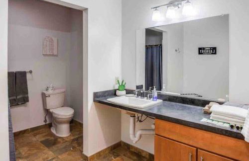 Modern Loft Style on Monroe by Dwtn & Park ave - Foto 9