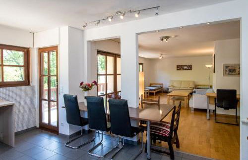 Ferienwohnung mit 123qm für 8 Personen mit sehr großem Garten, einfache Innen-Ausstattung - Foto 2