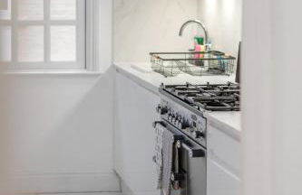 New stylish 3-Bed Pimlico House near Big Ben - Photo 22