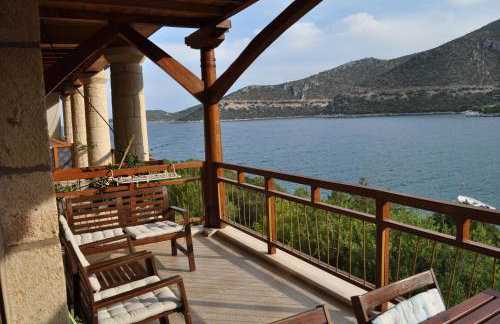 Into The Blue Apartment - Photo 3