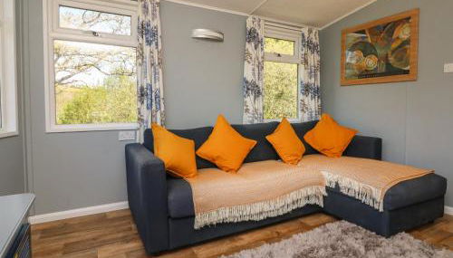 Valley Lodge - Photo 2