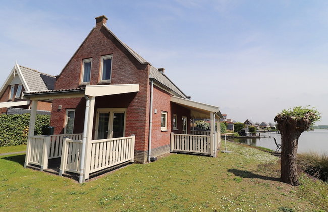 Bungalow by Water Near Rotterdam and Zeeland - Foto 1