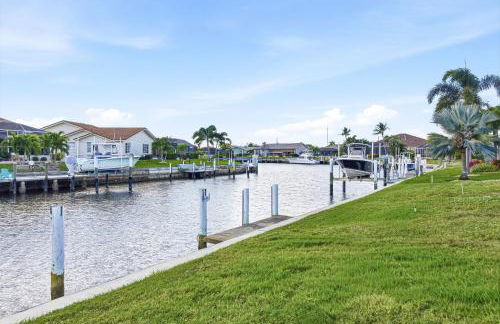 Charm and Old Florida Vibe , Heated Pool & Spa - Villa Parisian Paradise - Roelens - Photo 4