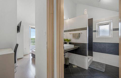 Villa Tonka with private pool near Krka - Foto 45