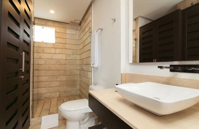 w Sophisticated 3BR House w AC in Cartagena - Photo 34