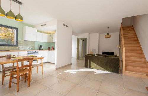 Maison moderne et spacieuse avec jardin à Pessac - Foto 13