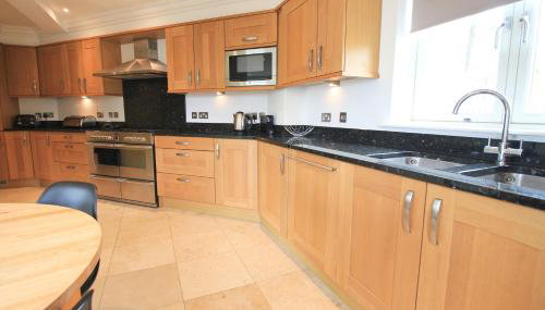 STYLISH, BEACHSIDE apartment, sea views - Foto 4