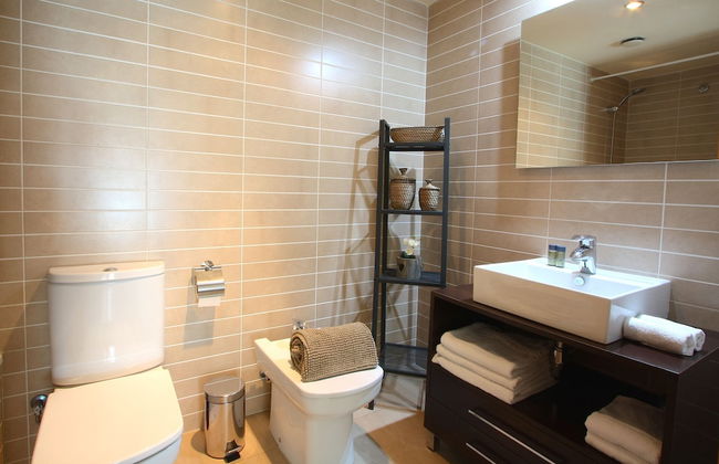 Mazi Apartments Downtown - Photo 26