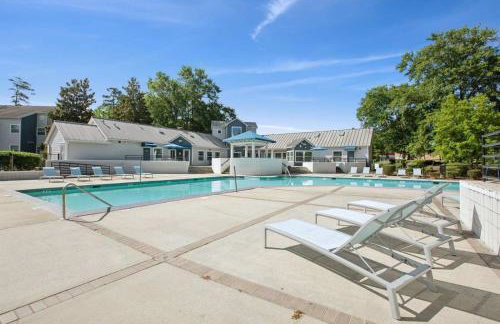 New Seasonal Comfort near USC and Riverwalk Trails - Foto 47