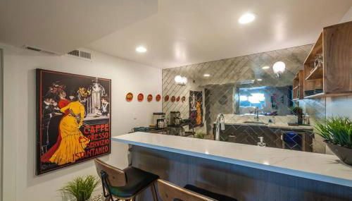 Modern Apartment close to freeway! - Foto 3