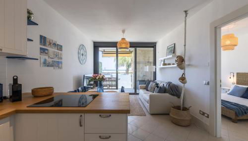 Meraki Home - 30 m dal mare, vista mare, wifi e parcheggio coperto gratuito - Appartamento a San Lorenzo al Mare - Photo 2