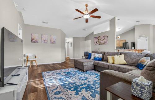 Comfortable 3BR for Families Near Blackwater - Foto 1