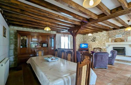 Gîte familial 12 pers. proche Valençay, ZooParc de Beauval et Châteaux de la Loire, parc arboré et jeux - FR-1-591-113 - Foto 17