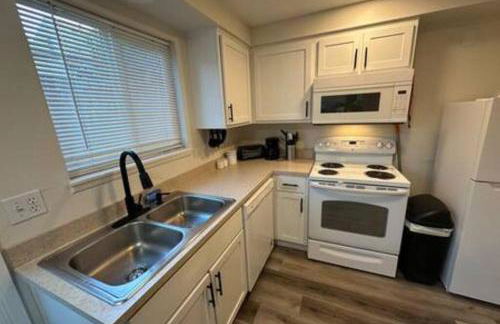 Downstairs UO, Autzen, Amazon Pk - Foto 13