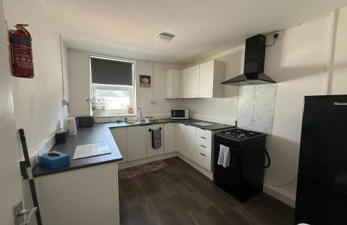 Coxon - 5 Bdrm 6 beds Perfect 4 contractor - Foto 6