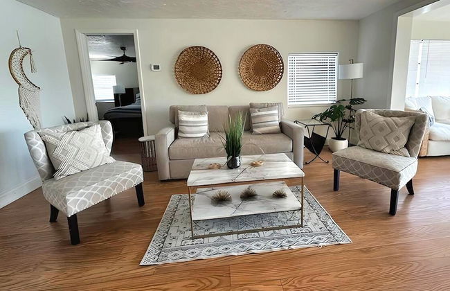 Charming 1940 Waterfront 2br-2ba Condo 2 Bedroom Condo by RedAwning - Foto 12