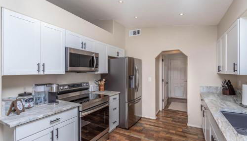 HavaLovely Stay - Pool . Smart TV . Central - Foto 4