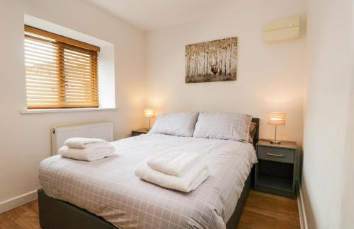 Coach House - Photo 20