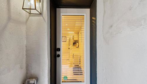 Classy Central DC Bloomingdale 1-BR Getaway - Foto 5