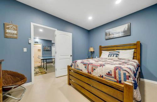 The Holiday Cabin at Lake Lure - Photo 53