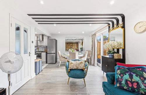 Keaton House - Close to City Centre - Free Parking, Spacious Garden, Fast Wifi and Smart TV by Yoko Property - Foto 4