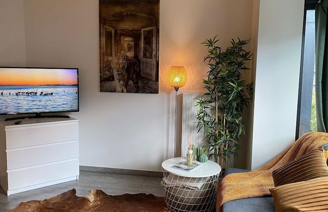 Cozy 1BR City Centre Near Meir Shopping by Oneluxstay - Photo 17