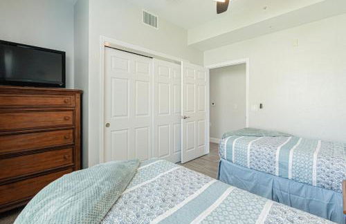 Greenlinks at Lely Luxury White Orchid Fully Renovated Modern 1st floor 3bdr Golf Resort Villa - Photo 20