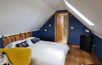 The Cartshed, Coltishall, Norfolk - Photo 15