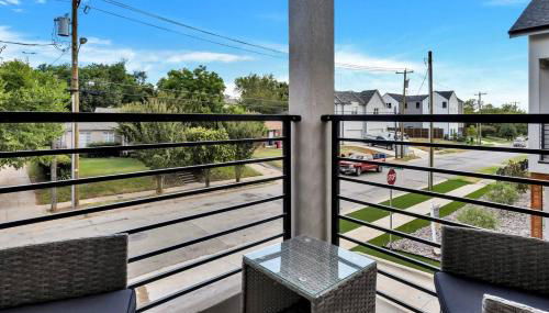 Elegant 3BR Home w/ Rooftop • 5 min to Downtown - Foto 4