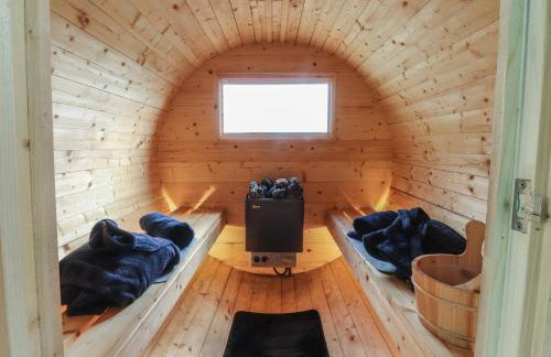 The Journeyman Luxury Shepherds Hut - Photo 22